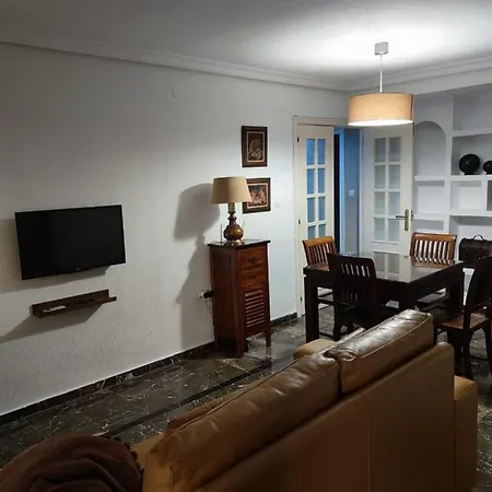 Cartago Apartment *